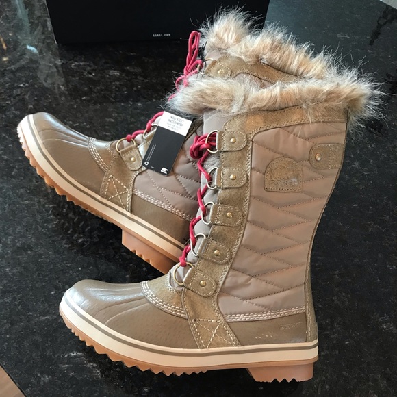 New Sorel Tofino II Boot, Khaki Waterproof Winter Boots, Gold Faux Fur Glam Boot - Picture 6 of 16